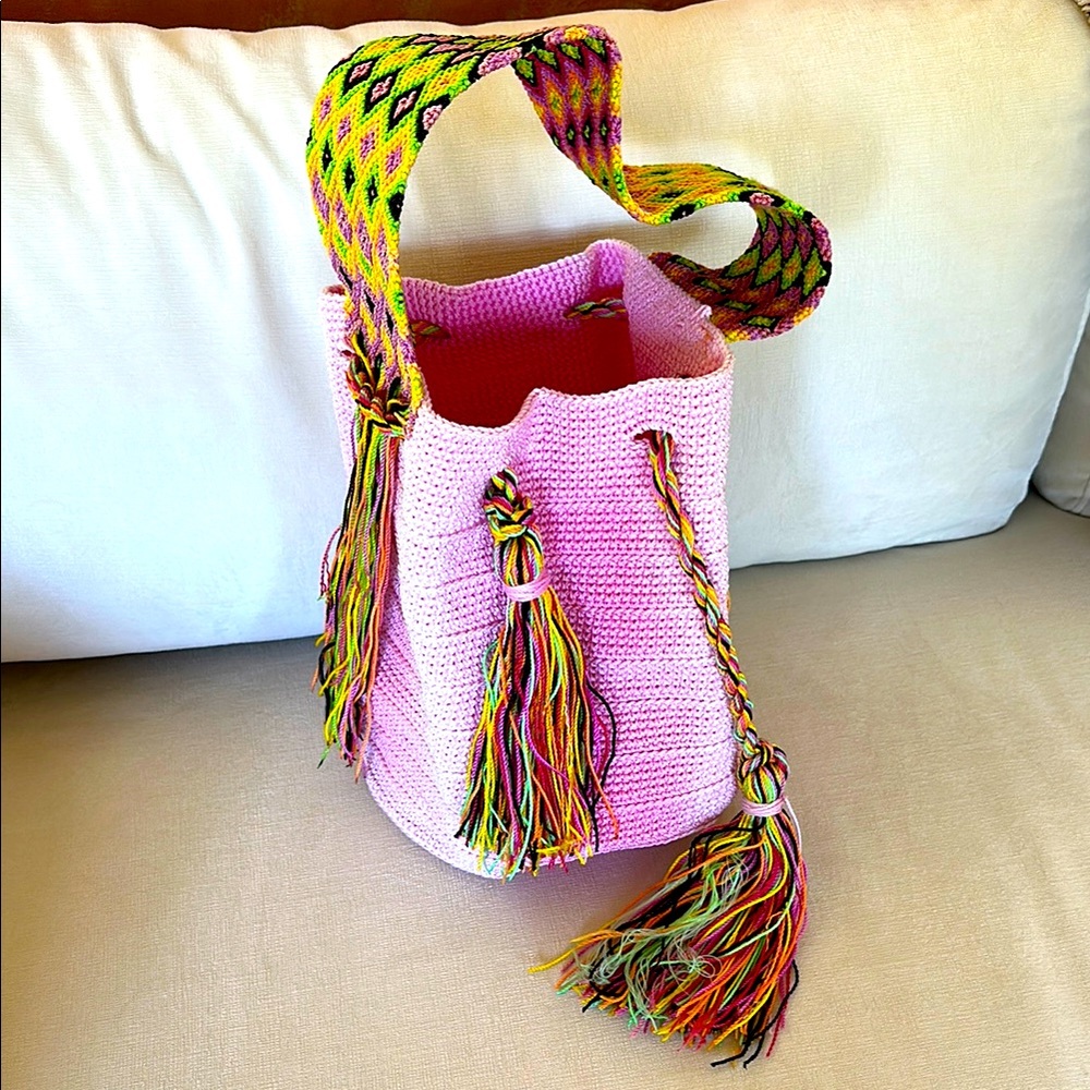 Cotton handcrafted over shoulder pink wayuu bag